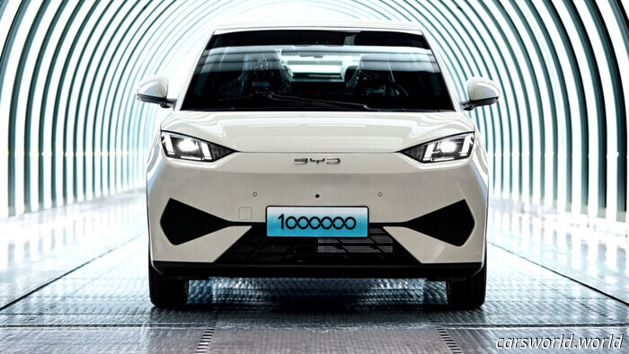 BYD и Stellantis спорят о том, кому принадлежит китайская корона электромобилей в Германии | Carscoops